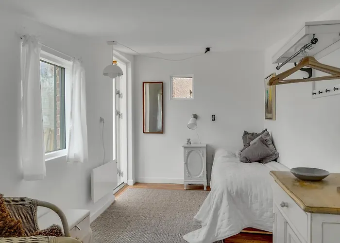 3 Bedroom In Holiday home