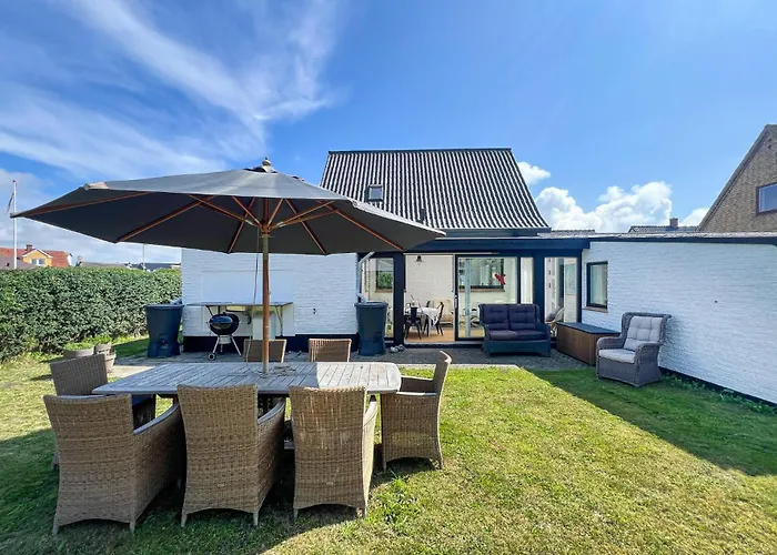 3 Bedroom In Holiday home *